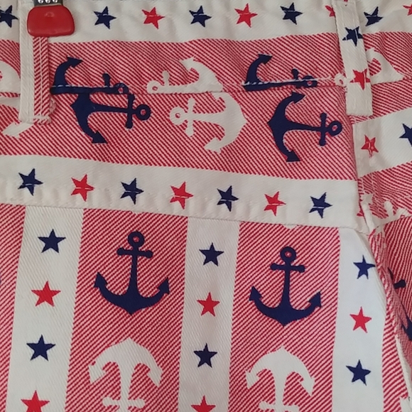 Little Miss Holly Anchor Shorts - Picture 3 of 10